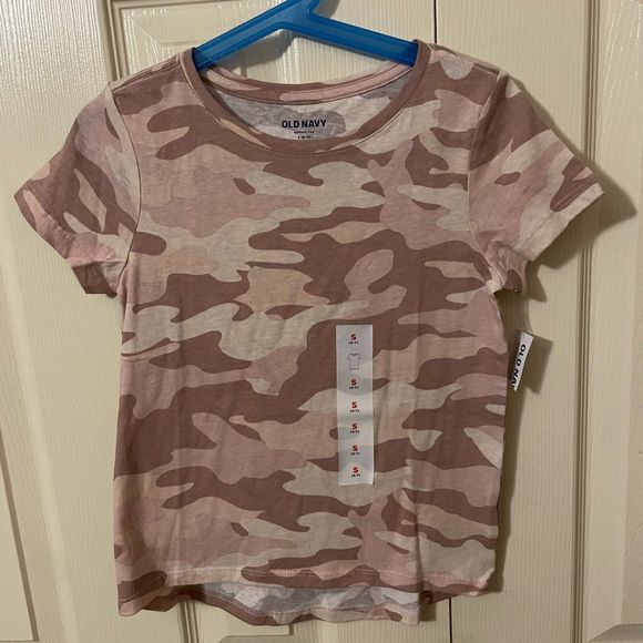 Old Navy Other - Girls OLD NAVY pink camo top T-shirt NEW WITH TAGS - Size small 6/7